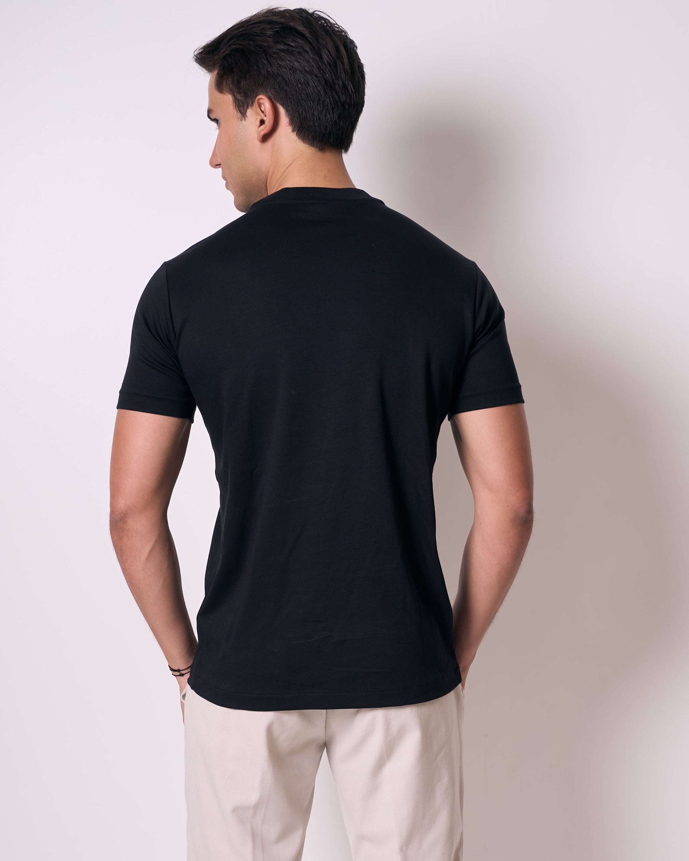 Camiseta Pima - Gola Rolê - Preto