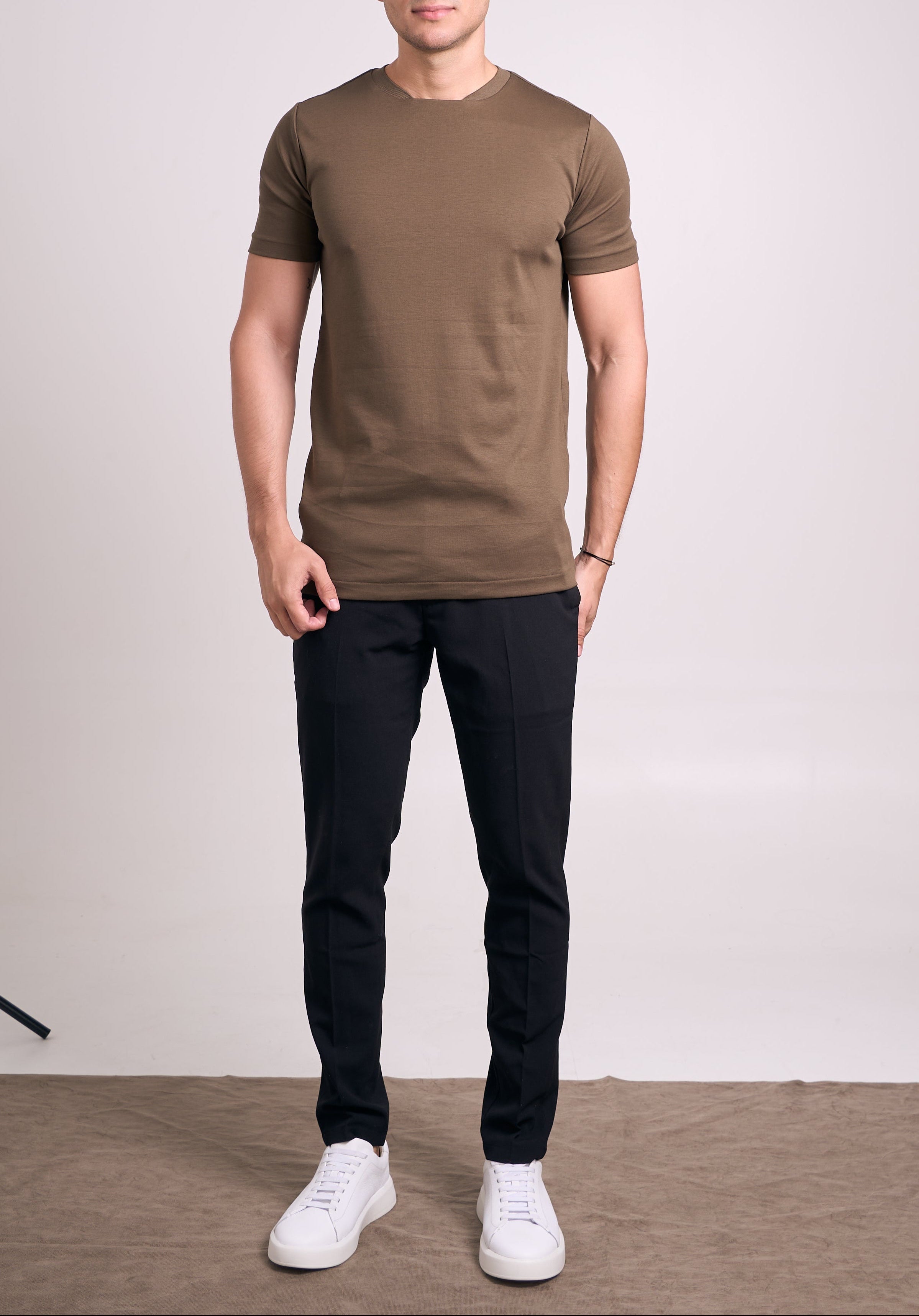 Camiseta Pima - Gola Reta - Verde Oliva
