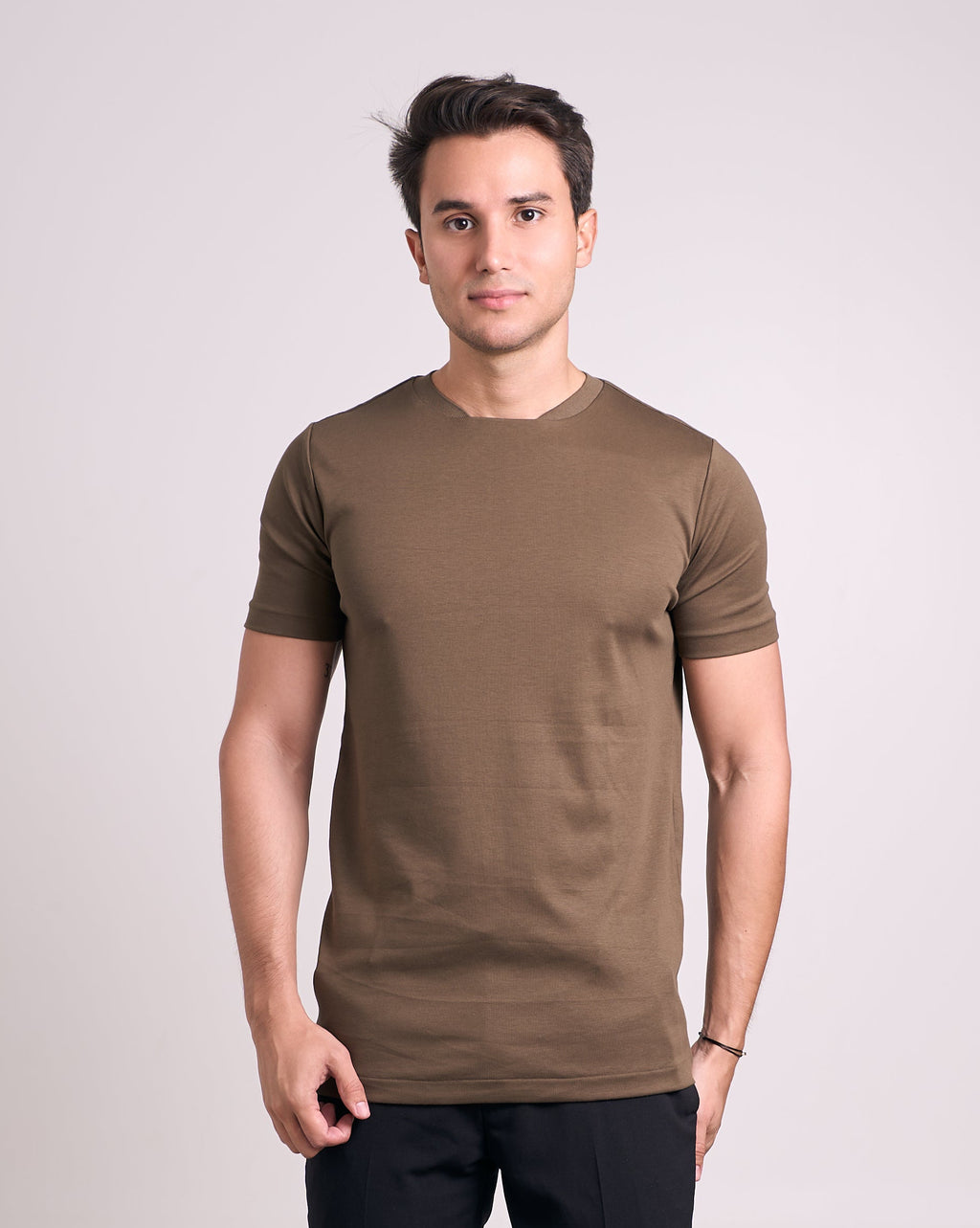 Camiseta Pima - Gola Reta - Verde Oliva