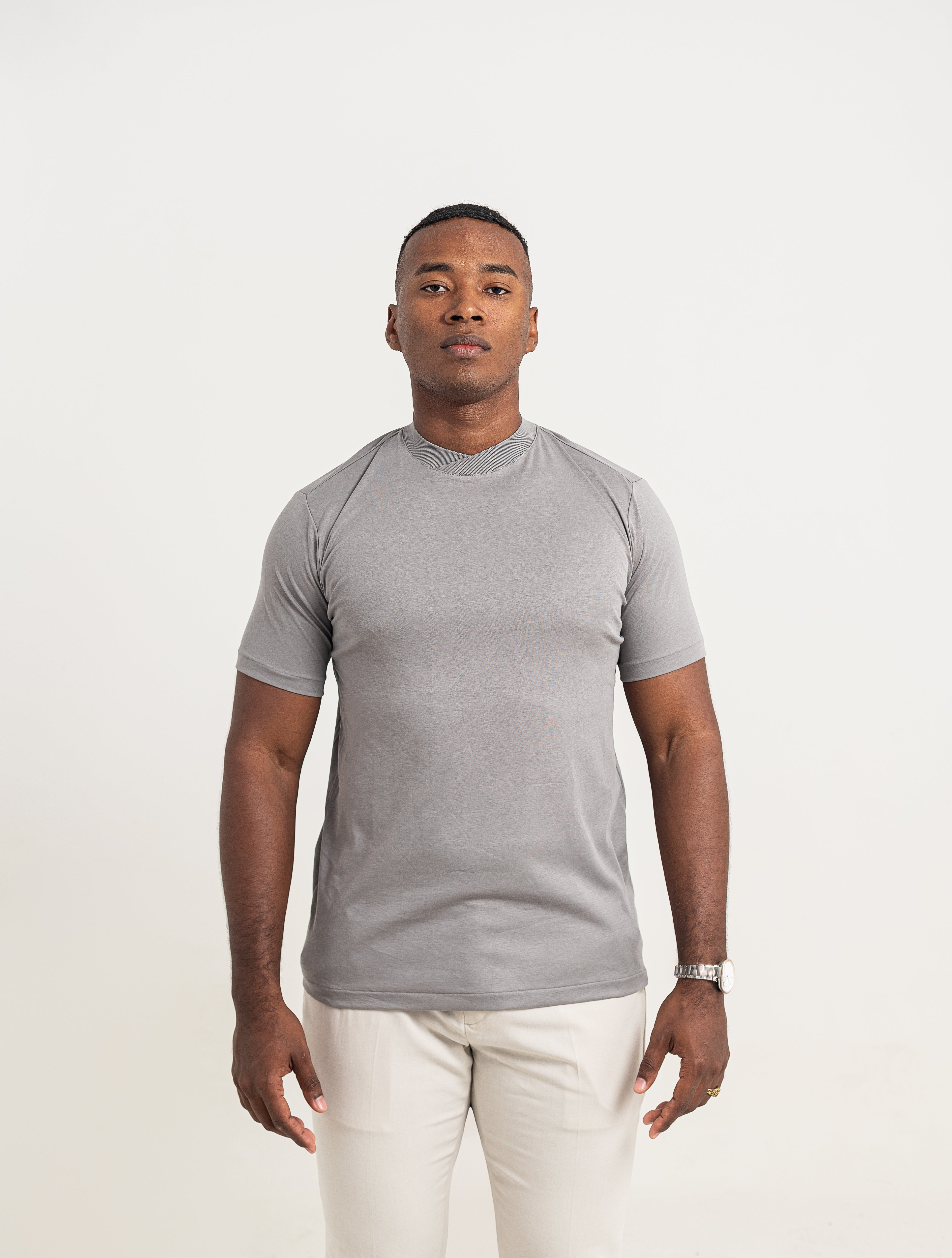 Camiseta Pima - Gola Rolê - Prata