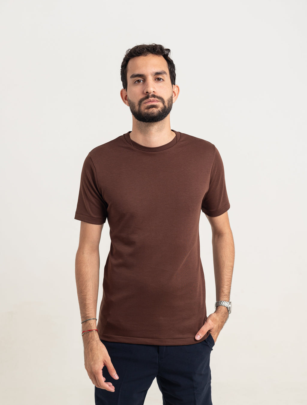 Camiseta Pima - Gola Cruzada Dupla - Marrom