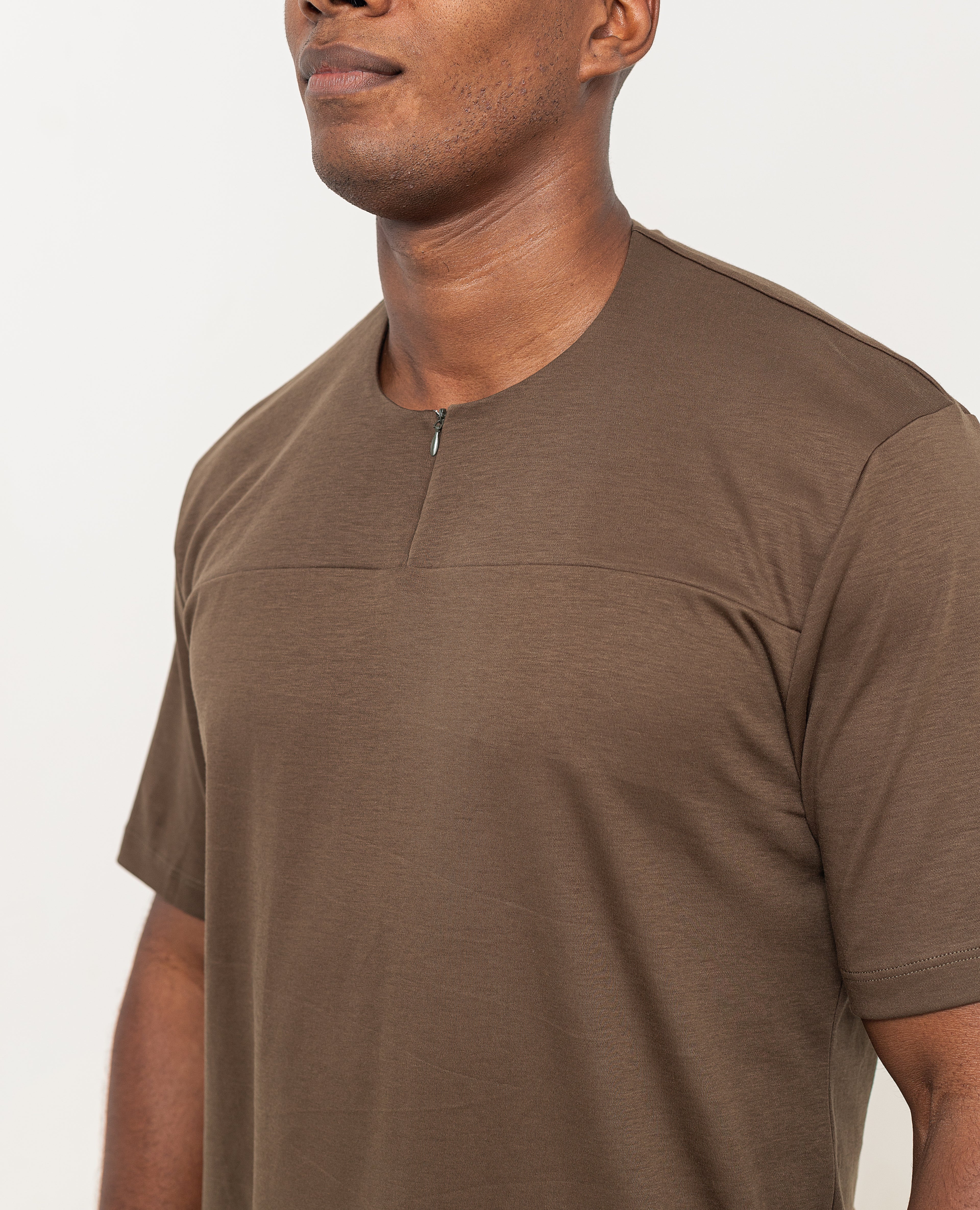 Camiseta Pima - Gola Home - Verde Oliva
