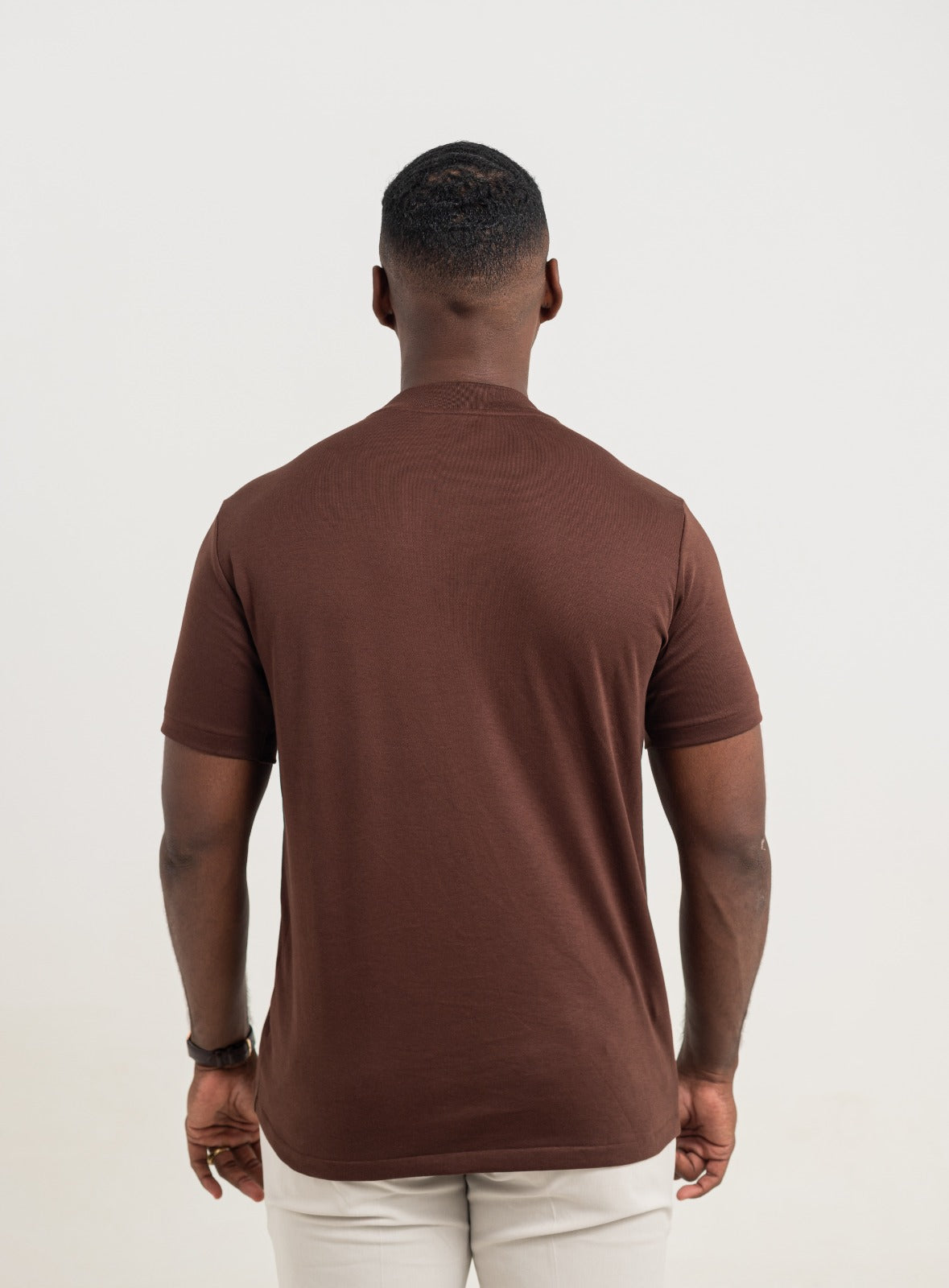 Camiseta Pima - Gola Rolê - Marrom